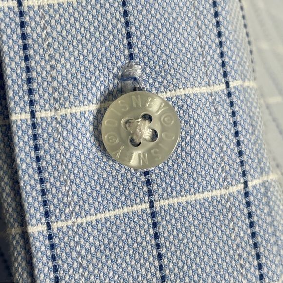 Walt Disney World blue mens button down with Mickey Mouse on pocket large - Picture 5 of 7